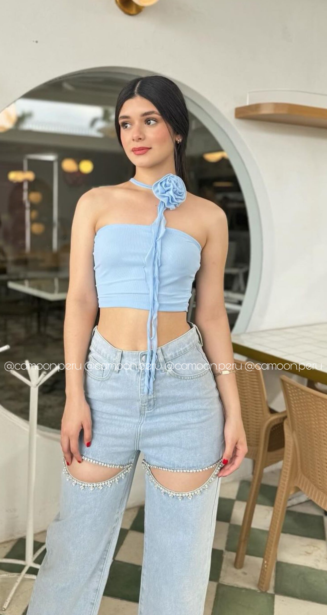 AURORA JEANS
