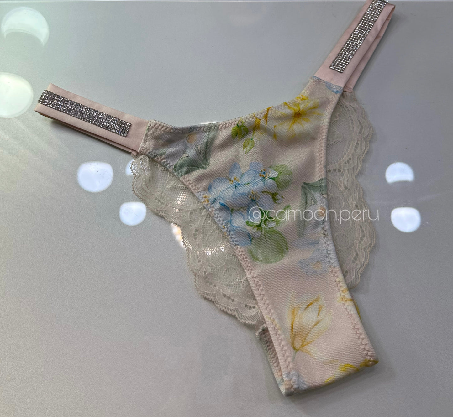 TRUSAS BIKINI CON ENCAJE