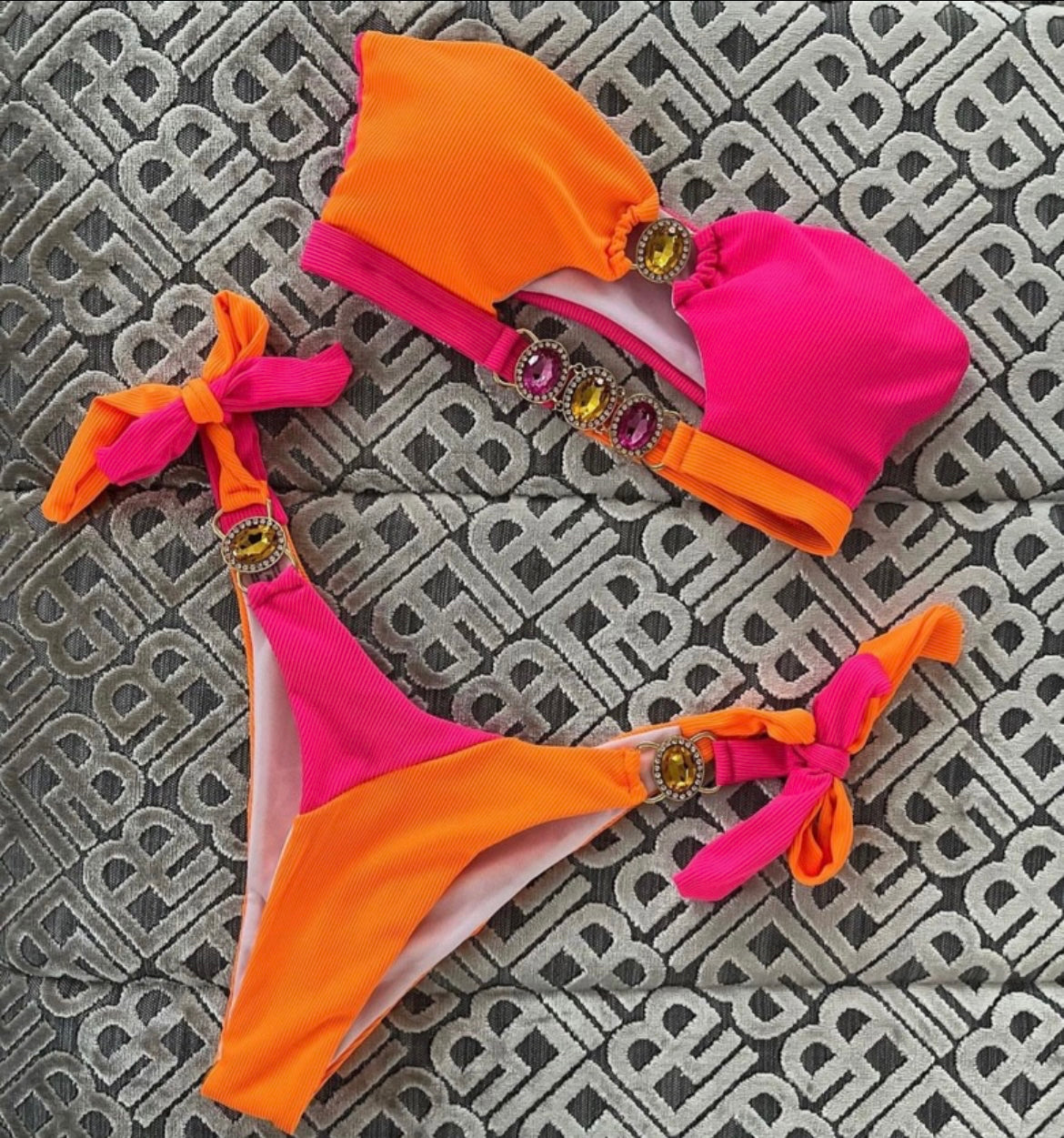 BIKINI BOOMBASTIC