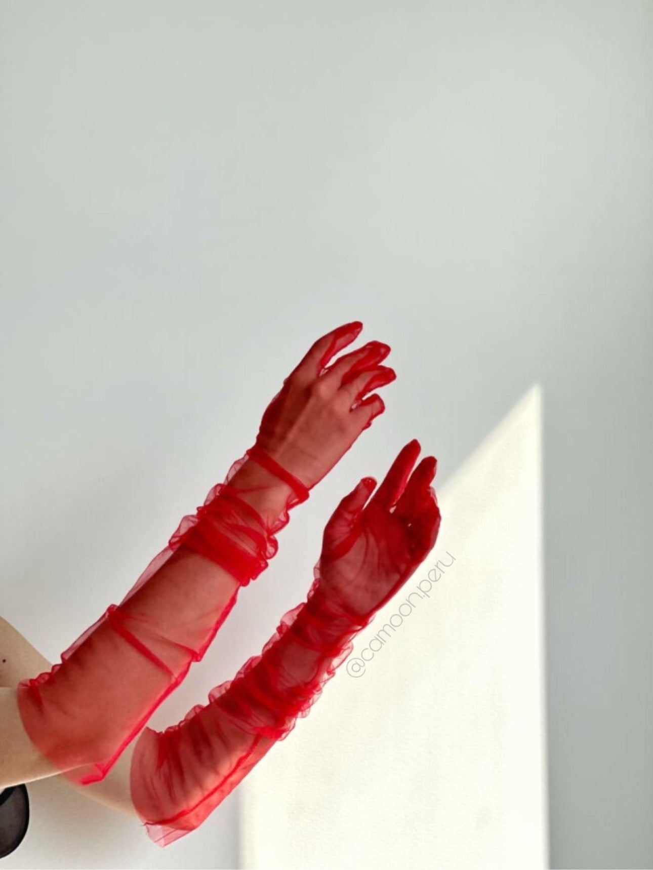 GUANTES DE TUL