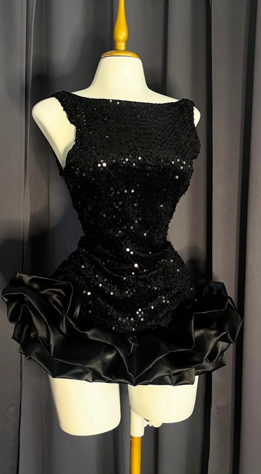 BLACK CARPET VESTIDO