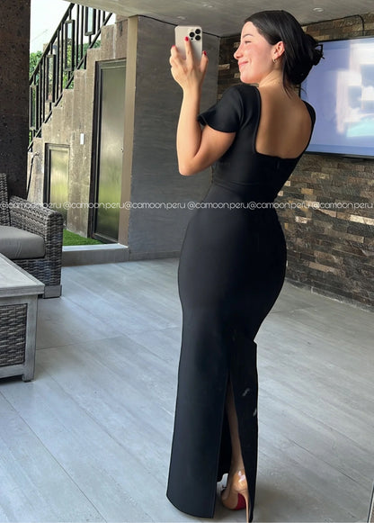 VESTIDO CARMESÍ