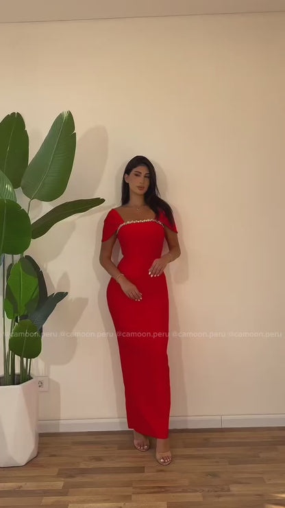 VESTIDO CARMESÍ